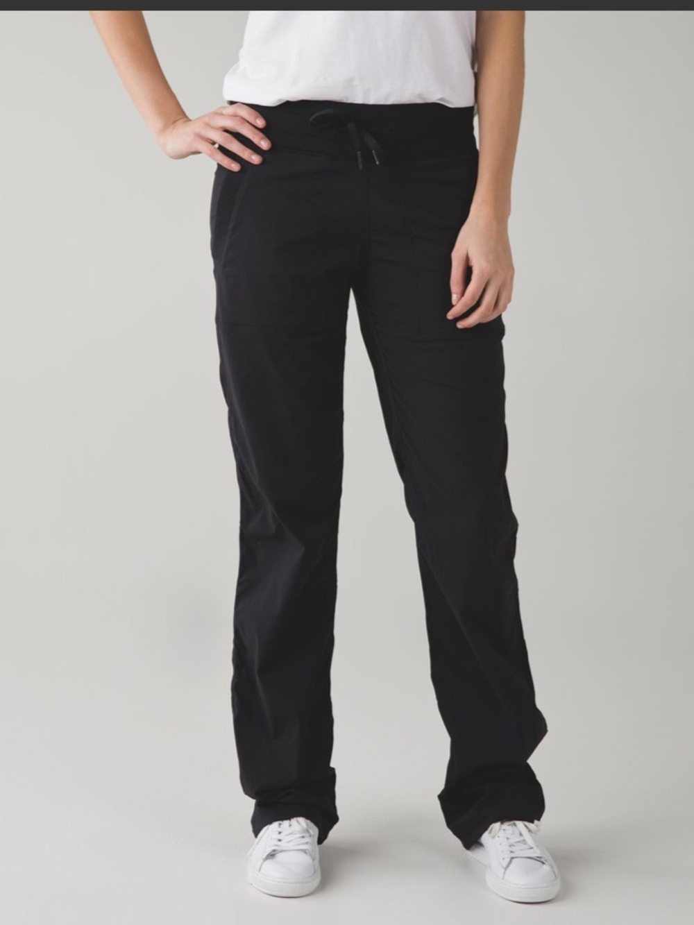 Lululemon • Studio Pants *black • Size 8